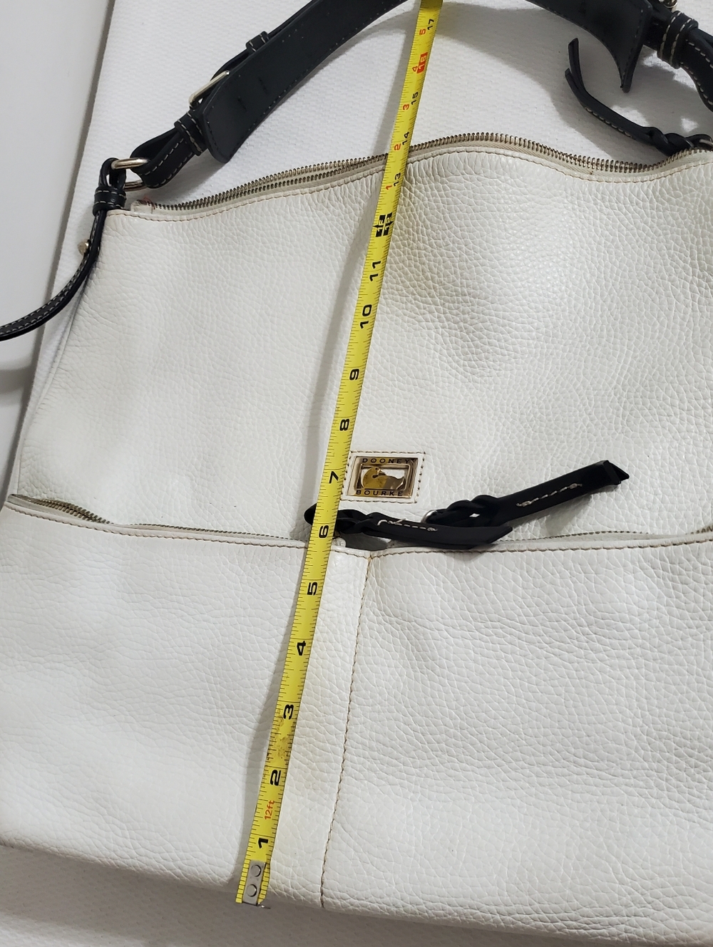 Dooney & Bourke Dillen Large Pocket Sac Hobo Shoulder Bag White Pebble Leather - Picture 14 of 16